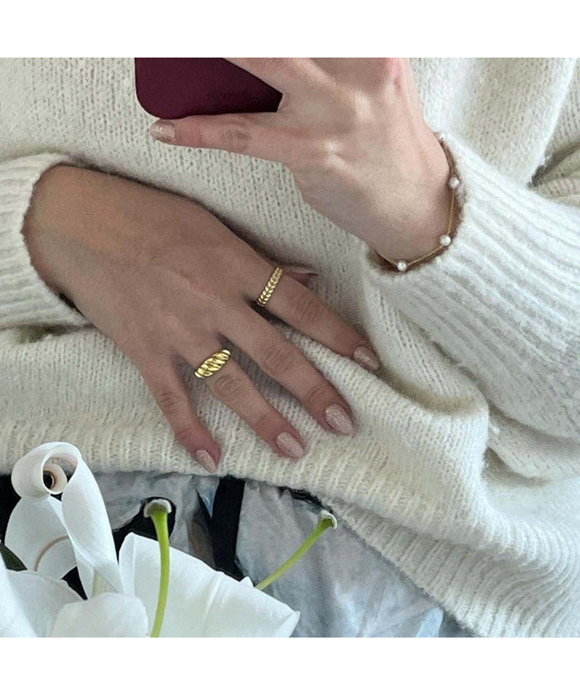 Agnes perlearmbånd i forgyldt sølv med fem perler smykke fra Merleperle